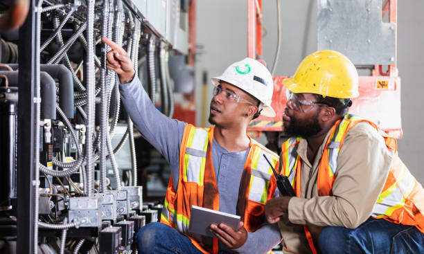Best Affordable Electrician  in Plattsmouth, NE